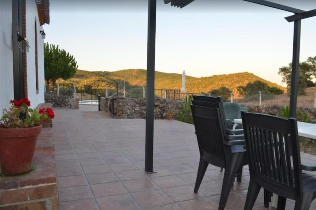 Casa Cortijo En Dehesa Sierra Leon Villa La Puebla de los Infantes Ngoại thất bức ảnh