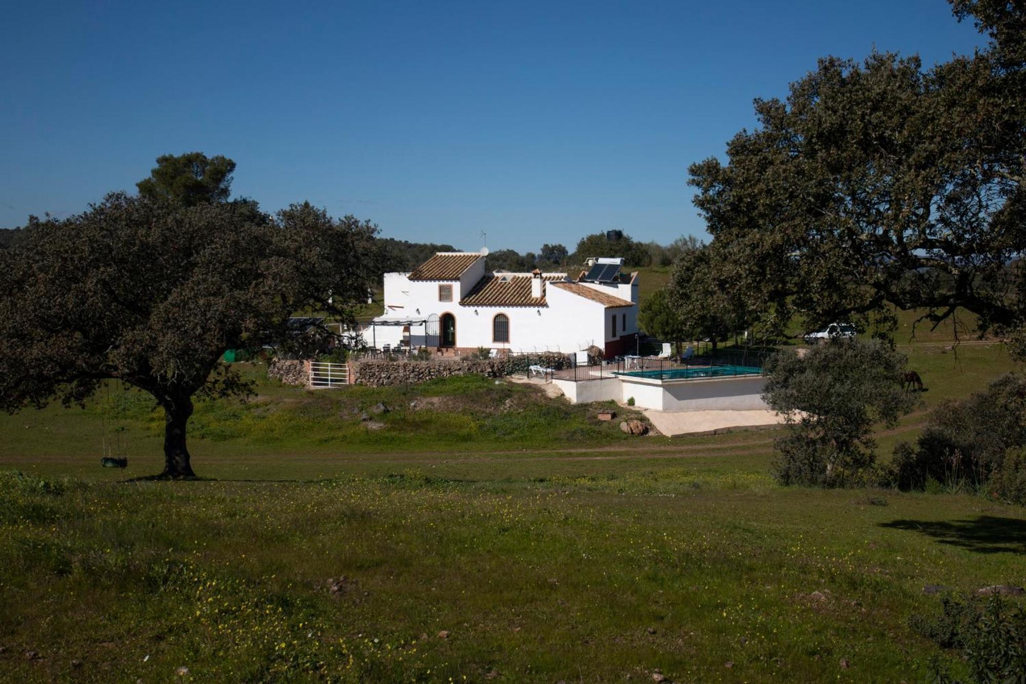 Casa Cortijo En Dehesa Sierra Leon Villa La Puebla de los Infantes Ngoại thất bức ảnh